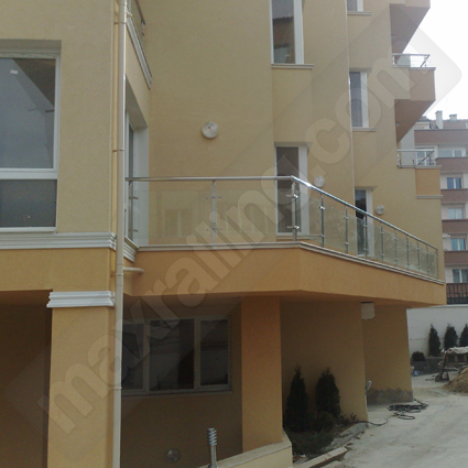 Парапети от стъкло